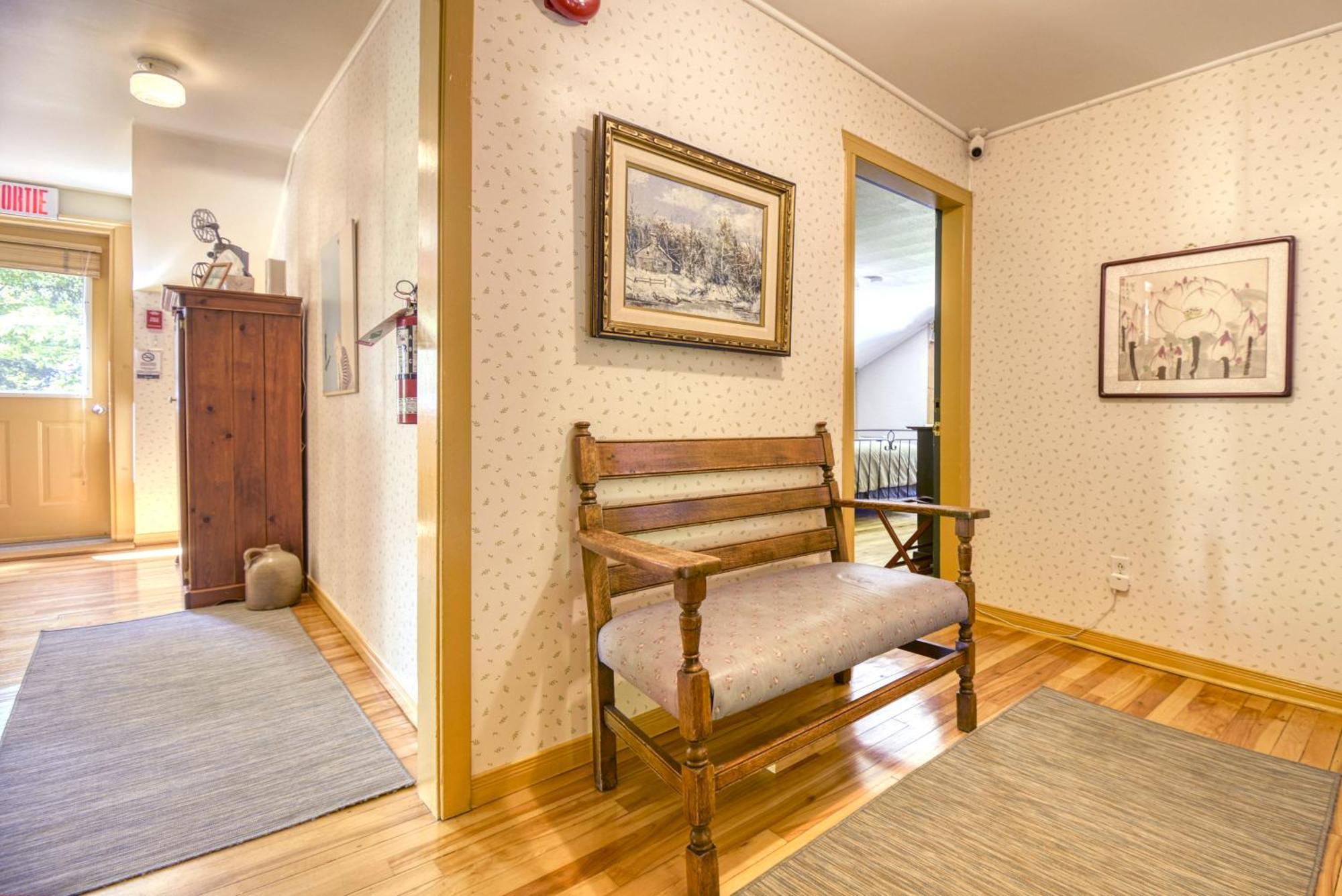 Auberge Le Lupin-Self Check-In Mont-Tremblant Kültér fotó